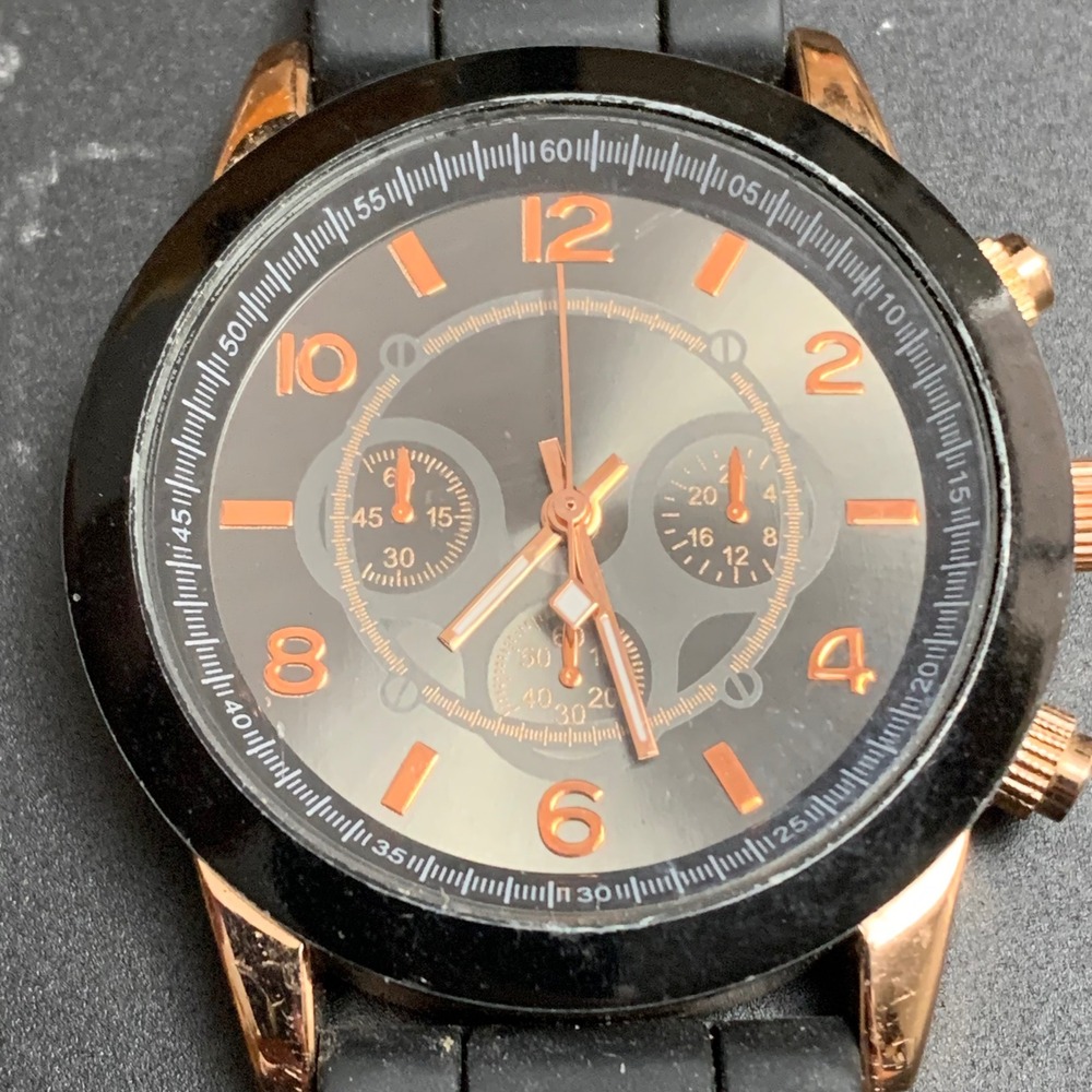 Mens Rose Gold Tone Black Quartz Watch No. 2643 Silicone Strap Chronograph Style